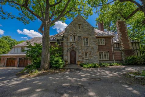 71 Otis Lane Saint Paul MN 55104