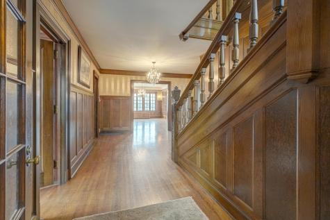 71 Otis Lane Saint Paul MN 55104