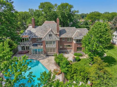 71 Otis Lane Saint Paul MN 55104