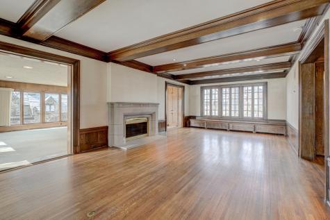 71 Otis Lane Saint Paul MN 55104
