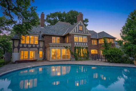 71 Otis Lane Saint Paul MN 55104