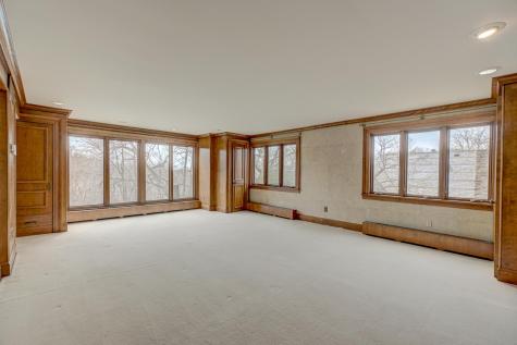 71 Otis Lane Saint Paul MN 55104