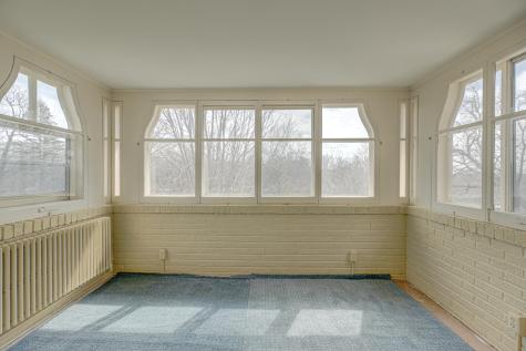 71 Otis Lane Saint Paul MN 55104