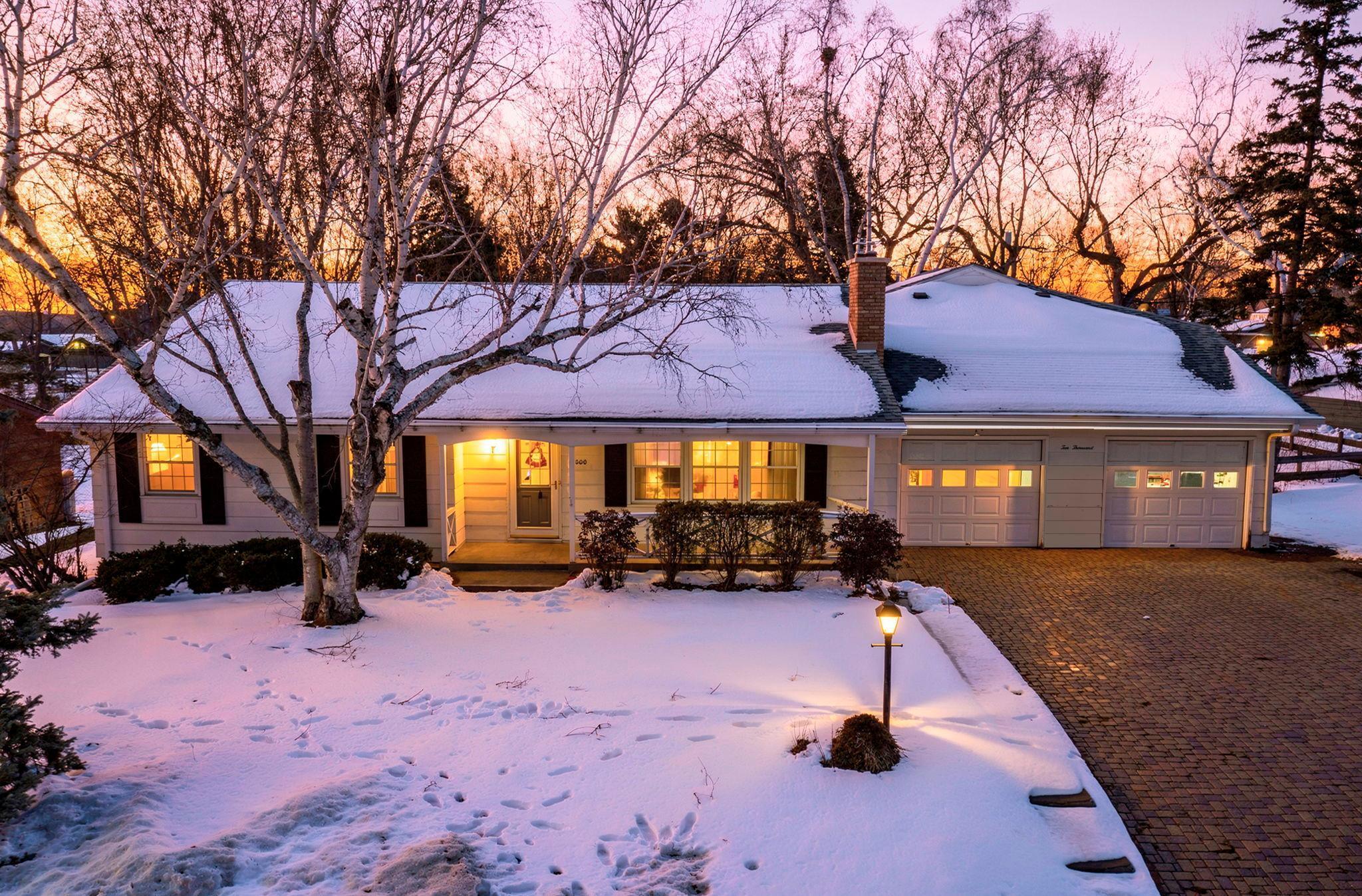 10000 Maple Circle Bloomington MN 55431