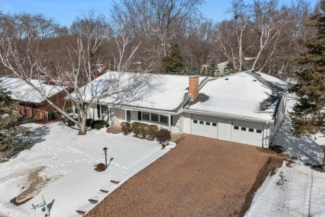 10000 Maple Circle Bloomington MN 55431