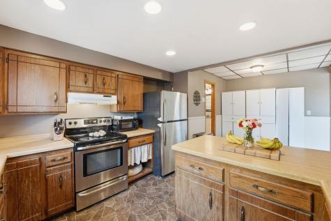 9939 284th Avenue NW Zimmerman MN 55398