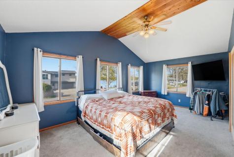 9939 284th Avenue NW Zimmerman MN 55398