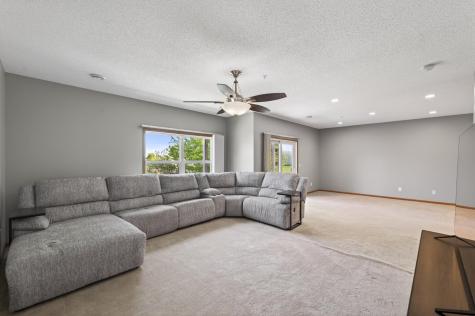 1236 Vernon Drive Carver MN 55315