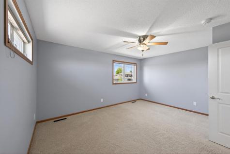 1236 Vernon Drive Carver MN 55315