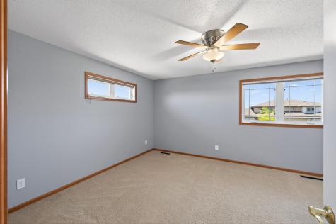 1236 Vernon Drive Carver MN 55315