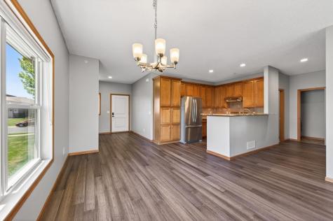 1236 Vernon Drive Carver MN 55315