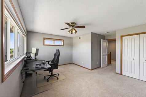 1236 Vernon Drive Carver MN 55315