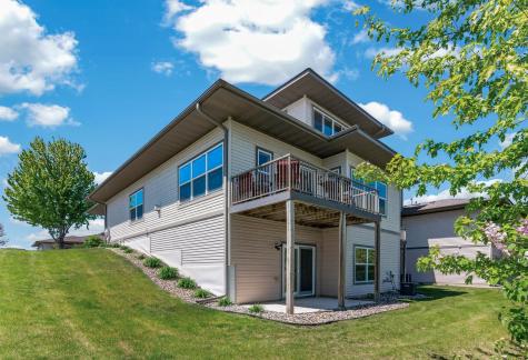 1236 Vernon Drive Carver MN 55315