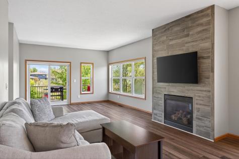 1236 Vernon Drive Carver MN 55315