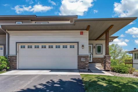 1236 Vernon Drive Carver MN 55315