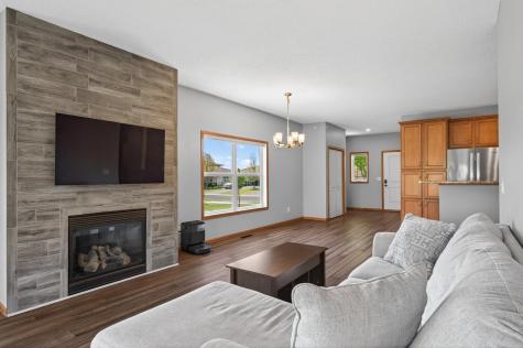 1236 Vernon Drive Carver MN 55315