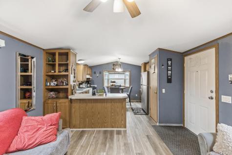 2401 Bison Drive Maplewood MN 55119