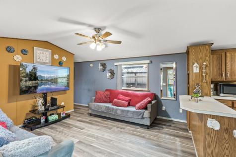 2401 Bison Drive Maplewood MN 55119