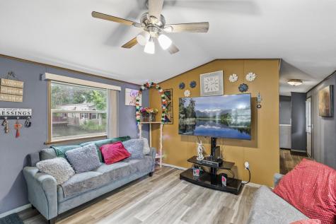 2401 Bison Drive Maplewood MN 55119