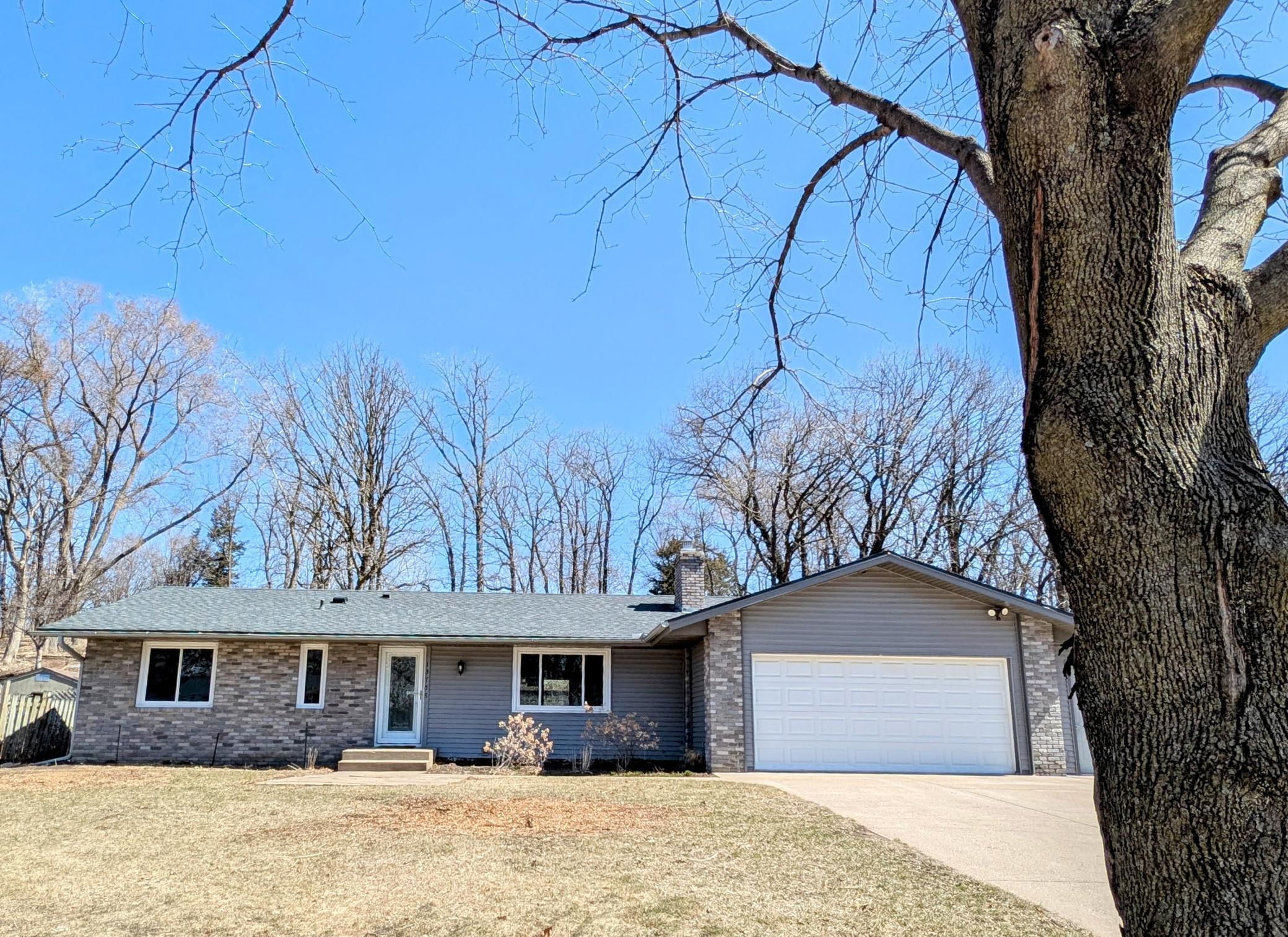 13758 Fordham Court Apple Valley MN 55124