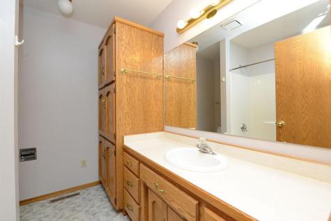 3210 15th Avenue S Fargo ND 58103