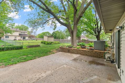 9069 Jeffery Avenue S Cottage Grove MN 55016