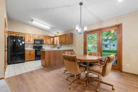 9069 Jeffery Avenue S Cottage Grove MN 55016