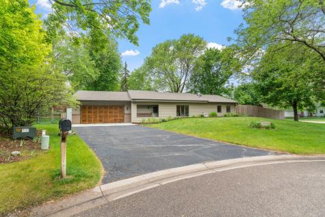 9069 Jeffery Avenue S Cottage Grove MN 55016