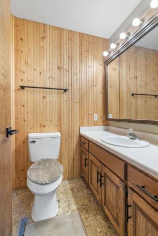 9069 Jeffery Avenue S Cottage Grove MN 55016
