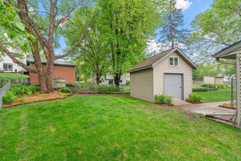 9069 Jeffery Avenue S Cottage Grove MN 55016