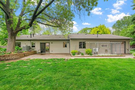 9069 Jeffery Avenue S Cottage Grove MN 55016