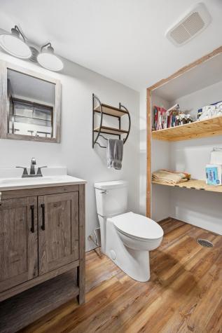 21 35th Avenue NE Fargo ND 58102