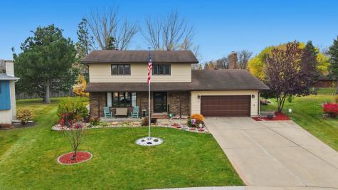 21 35th Avenue NE Fargo ND 58102