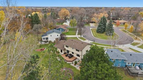 21 35th Avenue NE Fargo ND 58102