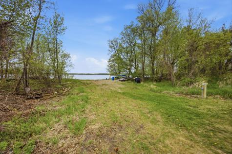 33963 300th Avenue Dent MN 56528