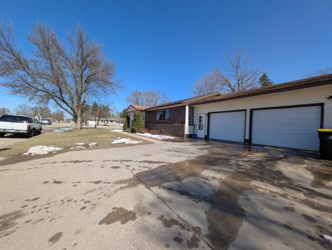 411 6th Avenue SW Perham MN 56573