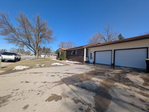 411 6th Avenue SW Perham MN 56573