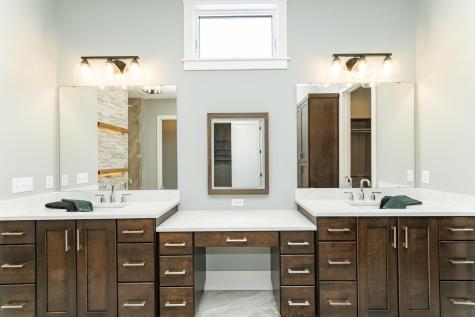 4868 Royal Oaks Circle SW Rochester MN 55902
