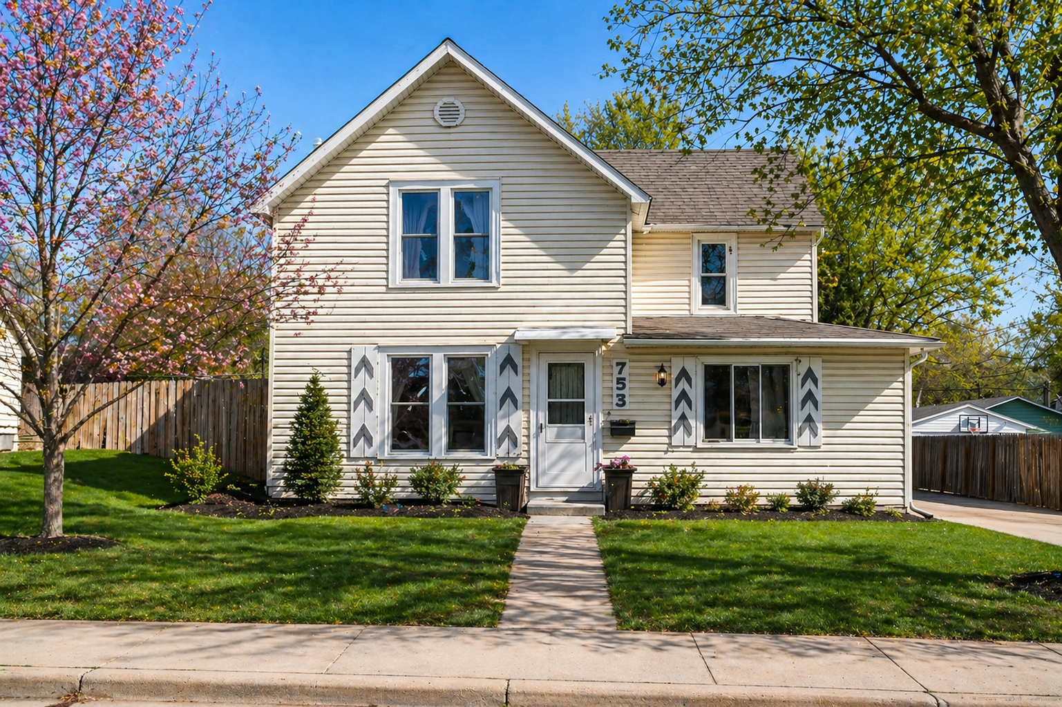 753 E Main Street Anoka MN 55303