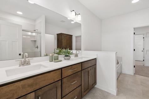 18537 Ifton Way Lakeville MN 55044