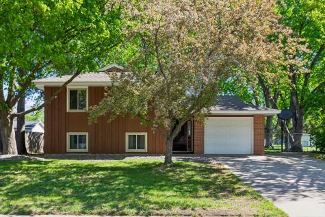 833 Oriole Drive Apple Valley MN 55124