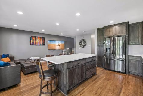 833 Oriole Drive Apple Valley MN 55124