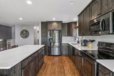 833 Oriole Drive Apple Valley MN 55124