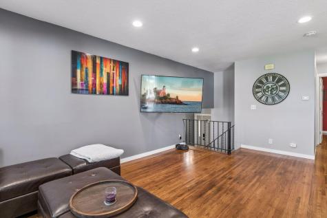 833 Oriole Drive Apple Valley MN 55124