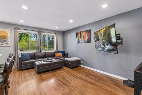 833 Oriole Drive Apple Valley MN 55124