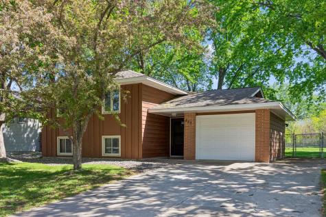833 Oriole Drive Apple Valley MN 55124