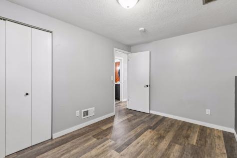 833 Oriole Drive Apple Valley MN 55124