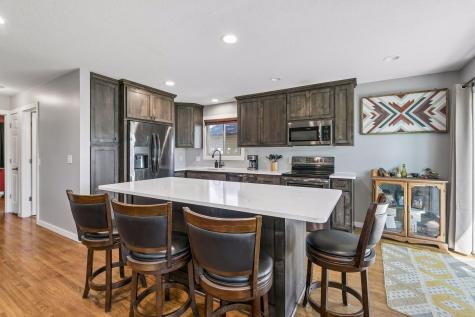 833 Oriole Drive Apple Valley MN 55124