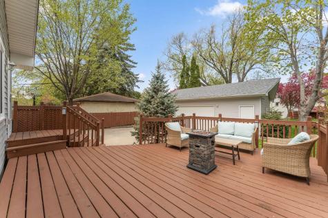 2905 Townview Avenue NE Saint Anthony MN 55418