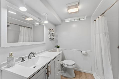 2905 Townview Avenue NE Saint Anthony MN 55418